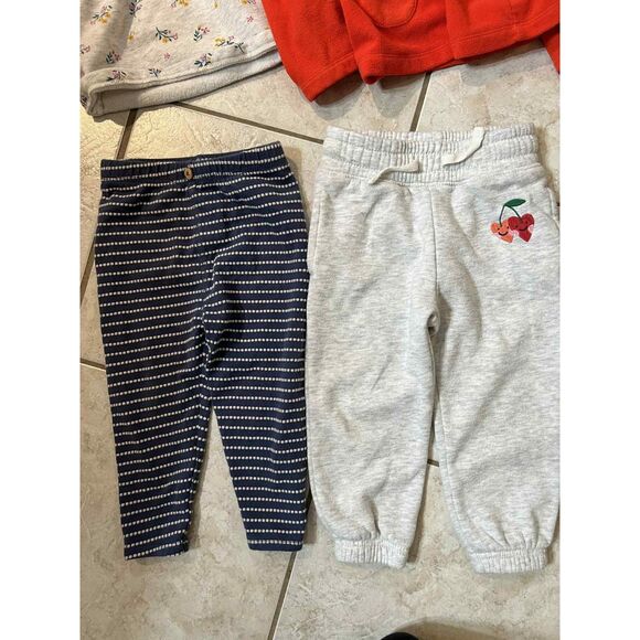Toddler Girls 2T 24 Months lot bundle of 6 Sweater Hoodie Pants Fall Winter - Picture 4 of 7